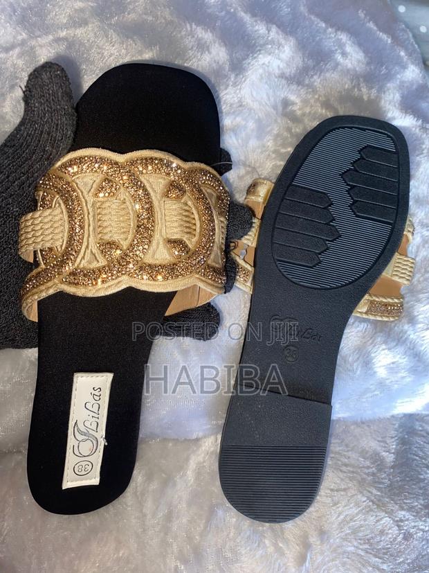 Flat Shoes - thumbnail 2