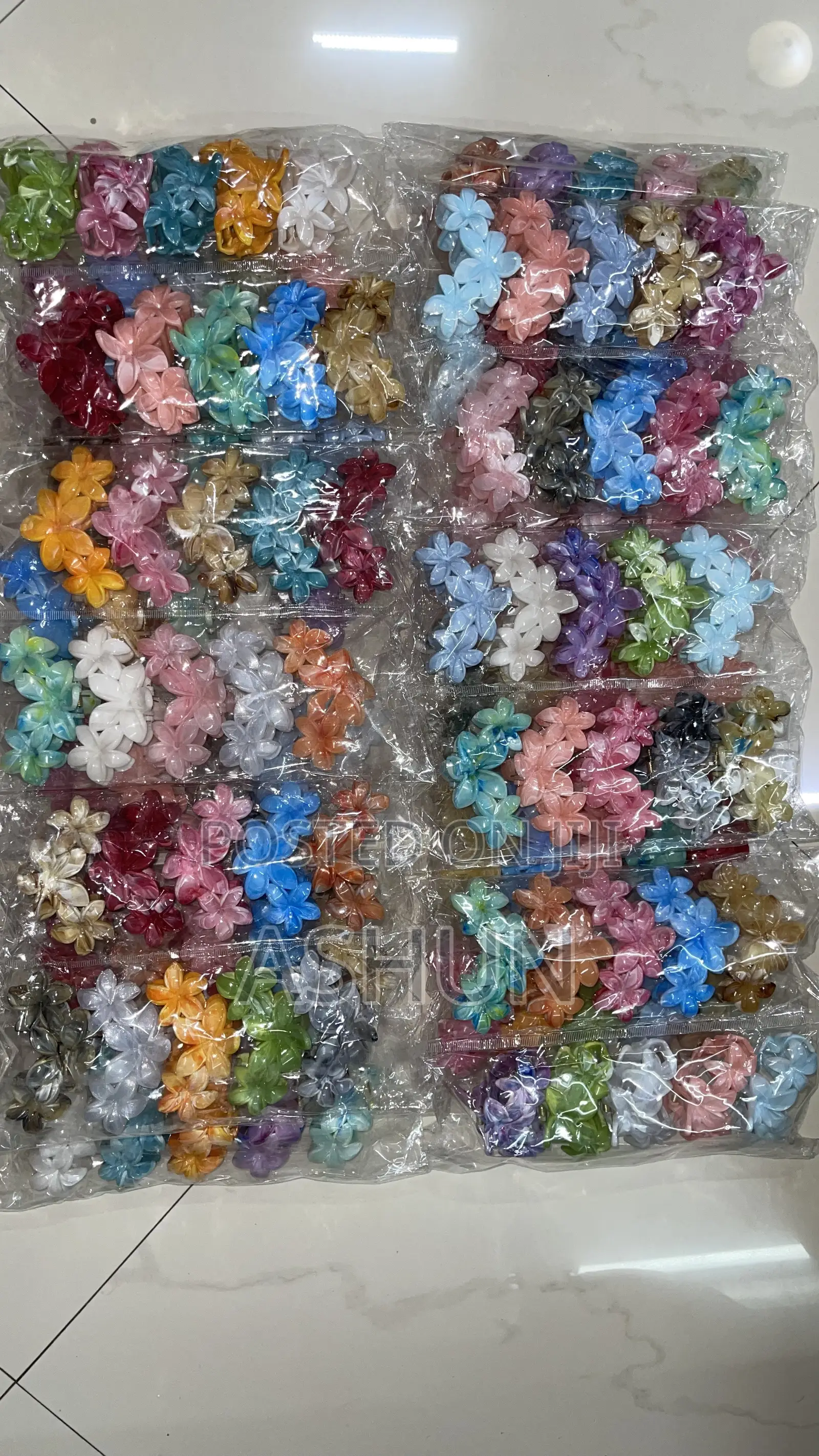 Bow, Shell and Flower Hair Clips / Hair Claws Marble and Holographic