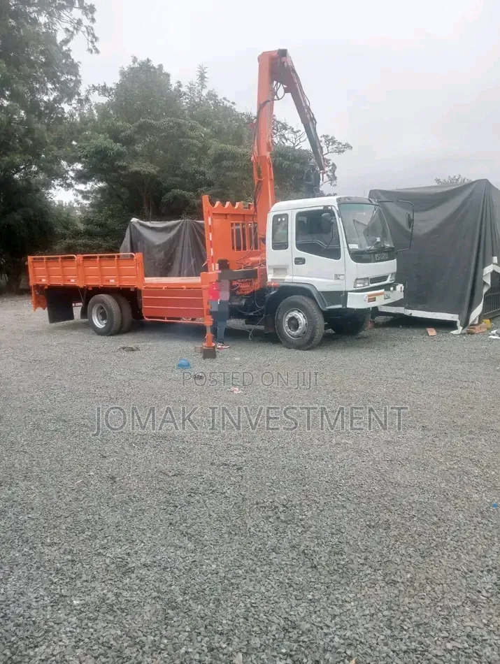 Crane Services/ Hiab