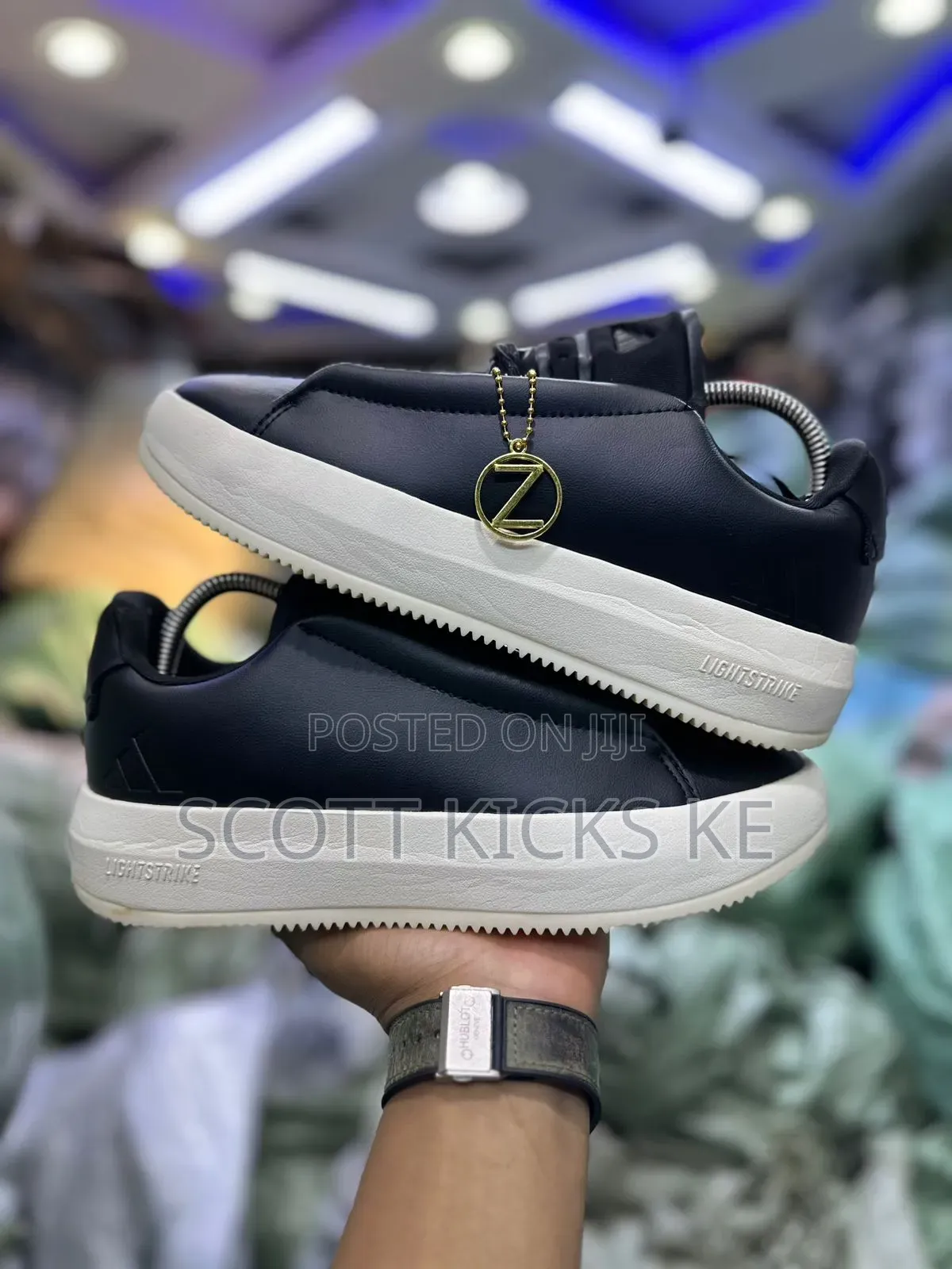 Adidas Acesmash “ Black Lither ”
