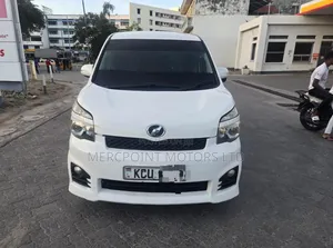 Toyota Voxy 2012 White