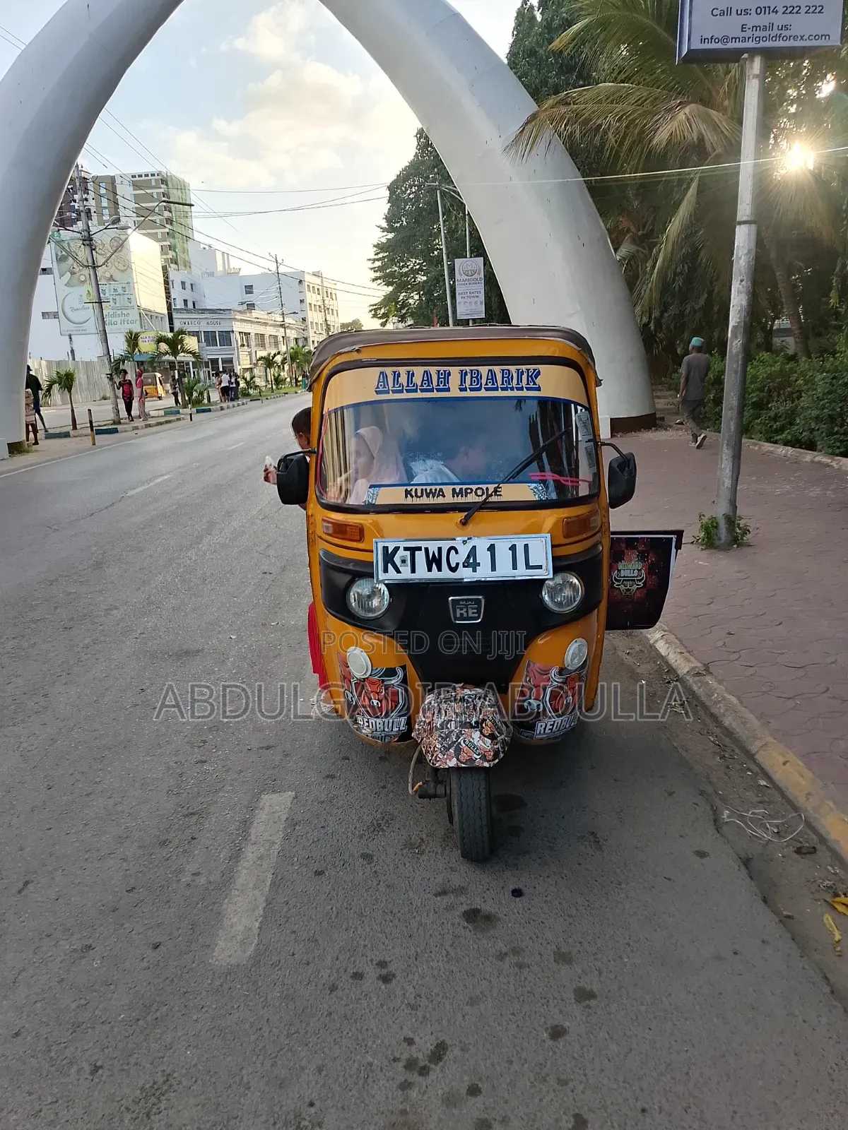 Bajaj RE 2021 Yellow