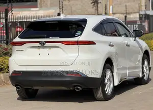 Toyota Harrier 2.0 2020 Pearl