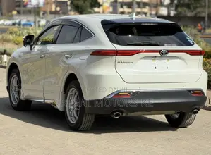 Toyota Harrier 2.0 2020 Pearl