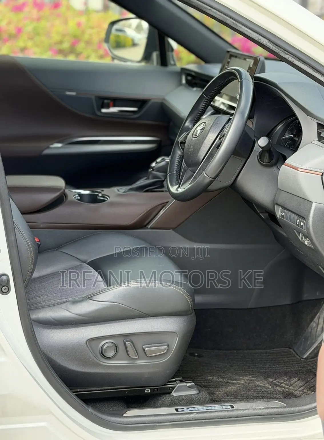 Toyota Harrier 2.0 2020 Pearl