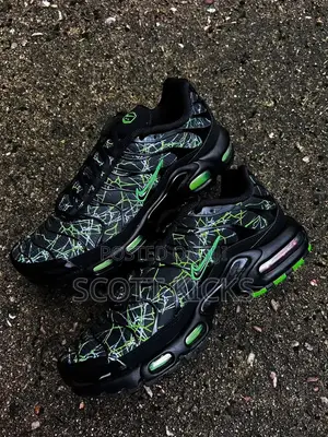 Nike Airmax Tn “ Shattered Glass ”
Quality Leather