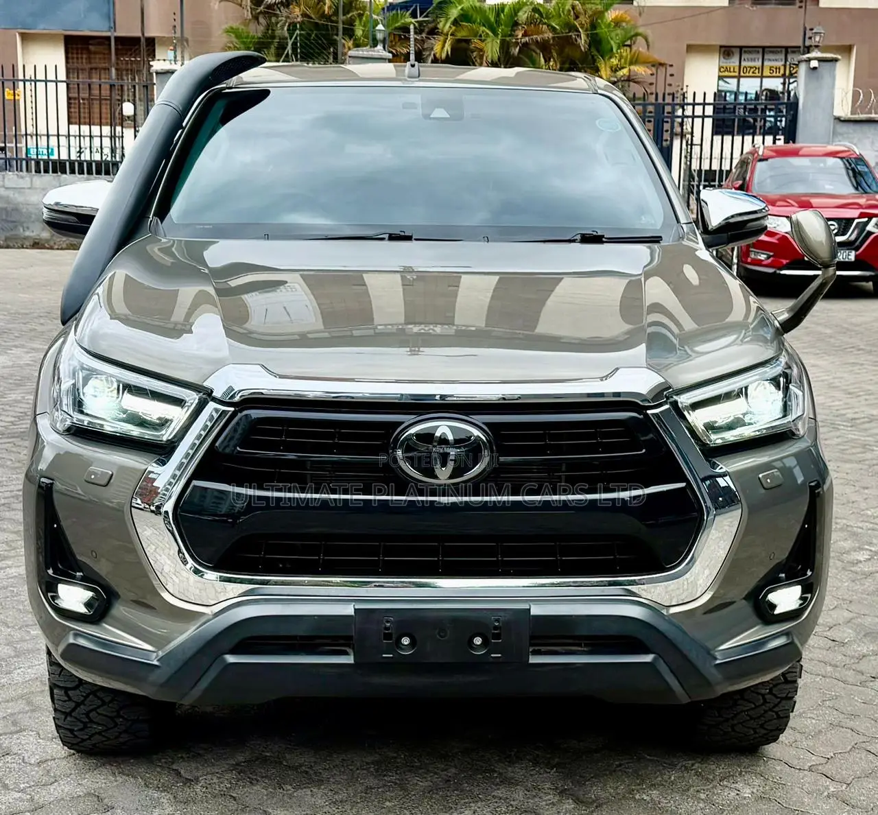 Toyota Hilux 2022 Brown