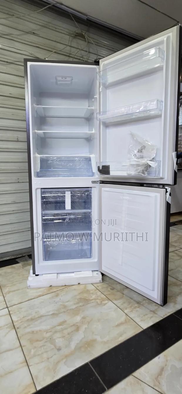 Hisense Bottom Freezer Fridge Double Door Direct Cool - thumbnail 2