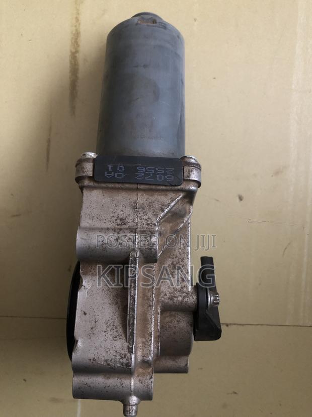 BMW X3 Transfer Case Shift Autuator Motor Gear - thumbnail 2