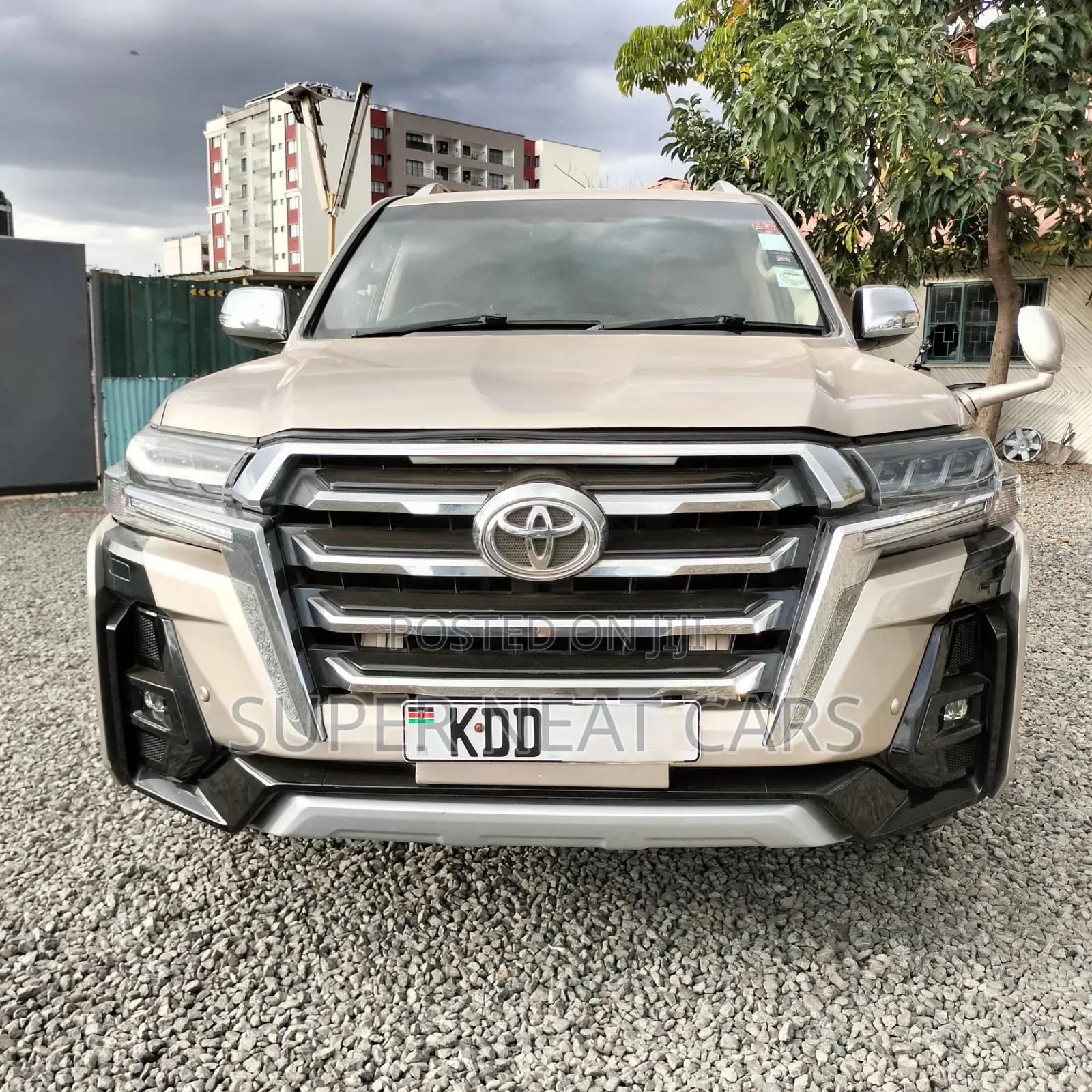 Toyota Land Cruiser 4.6 V8 ZX 2015 Beige