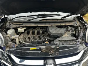 Nissan Serena 2017