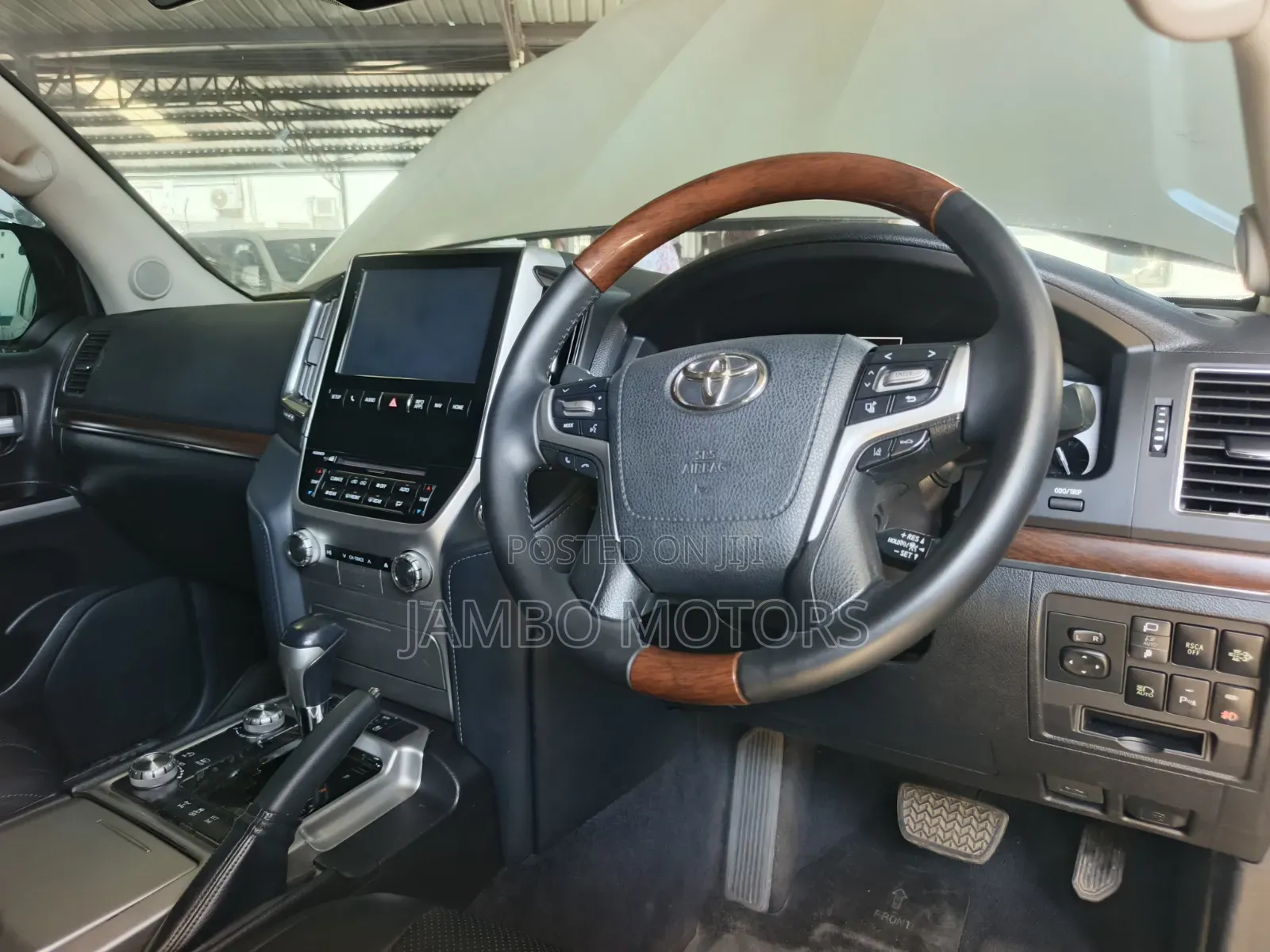 Toyota Land Cruiser 4.5 V8 TD 2019