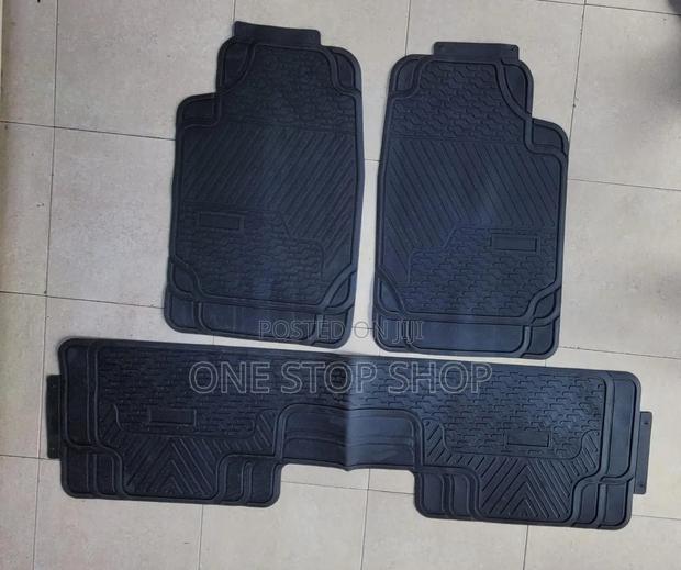 3pc Mat With 2 Front and Cojoined Rear Mat