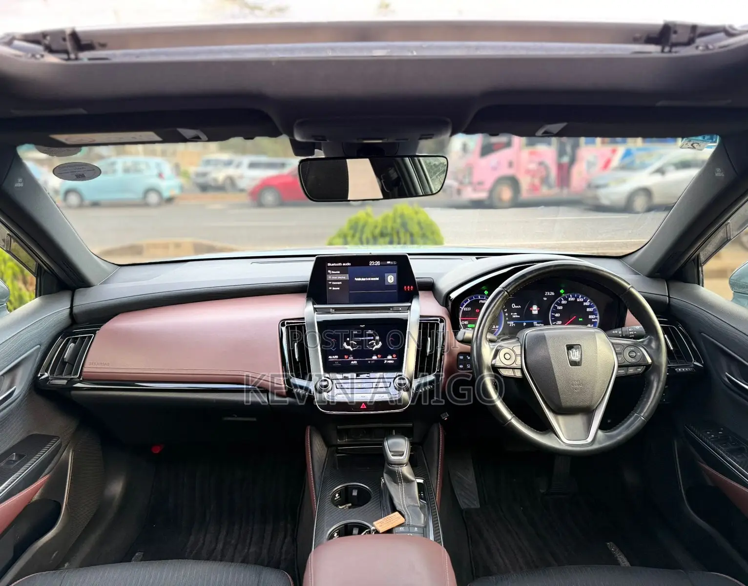 Toyota Crown 2019 Silver