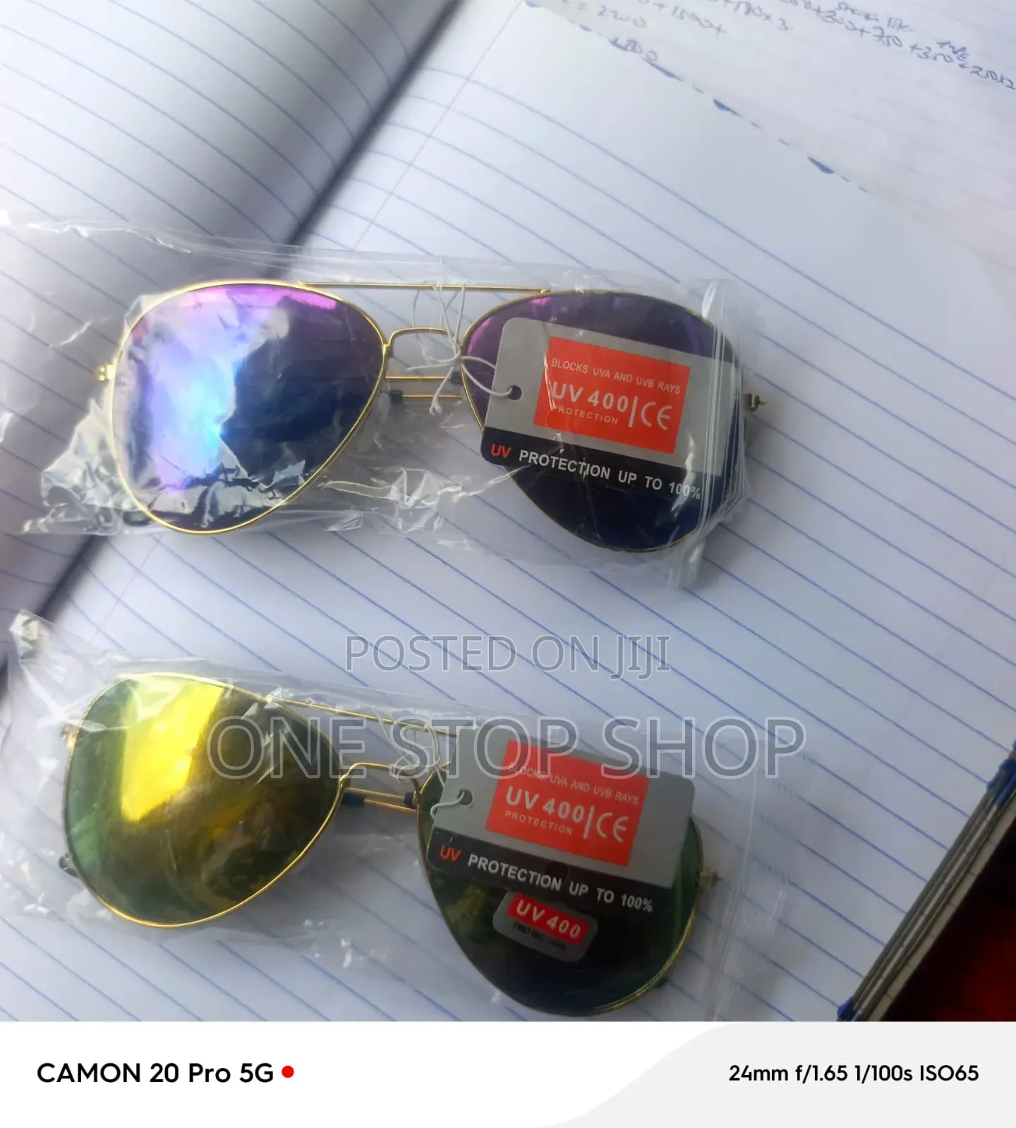 Classic Aviator Style Sunglasses Featuring Gold Frames Mirrored Lense
