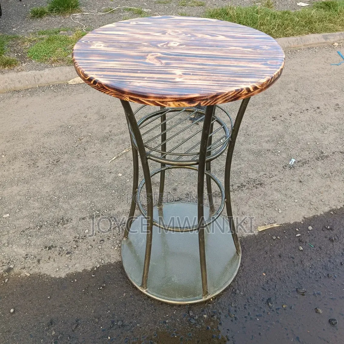 Modern Wooden, Stylish Hig Bar Table. 