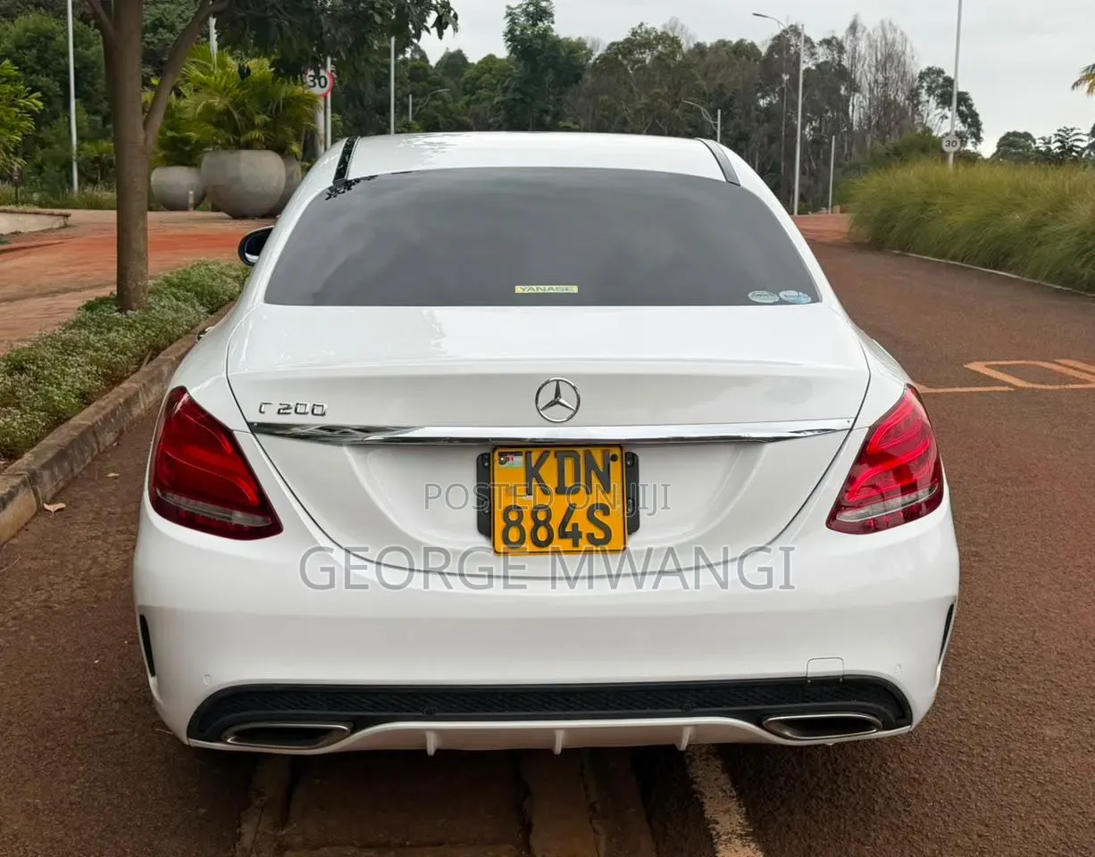 Mercedes-Benz C200 2016 White