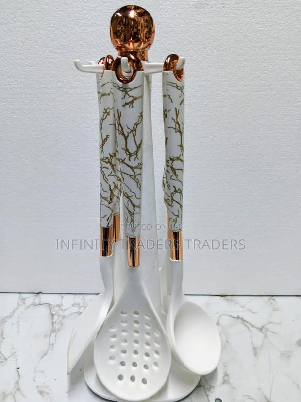 6 Cream White and Gold Set Spoon