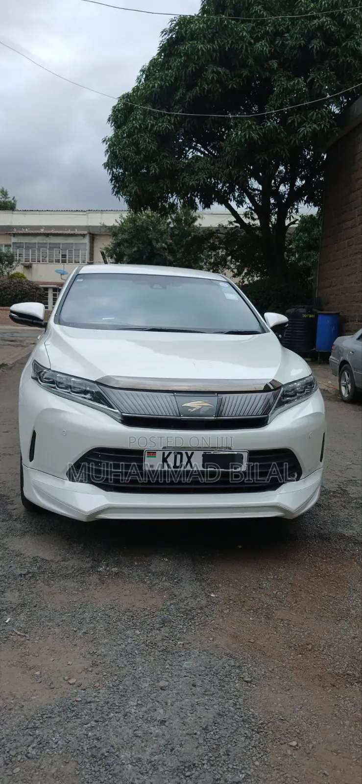 Toyota Harrier 2.0 2019 White
