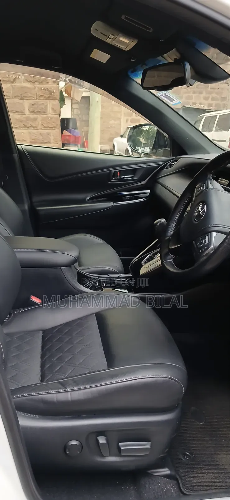 Toyota Harrier 2.0 2019 White