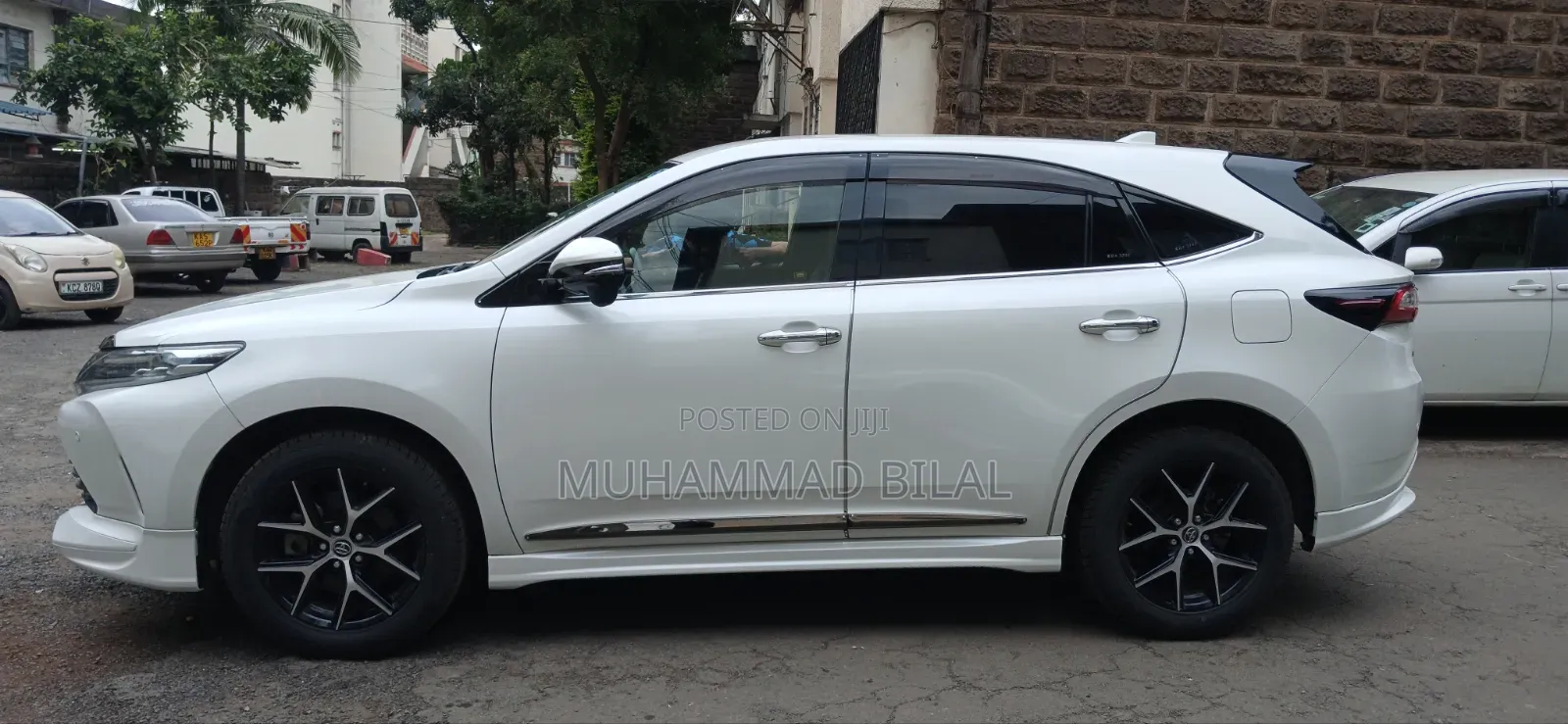 Toyota Harrier 2.0 2019 White