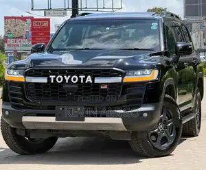 Toyota Land Cruiser 2023