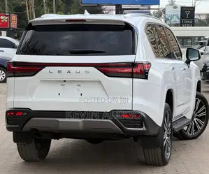 Lexus LX 600 2023