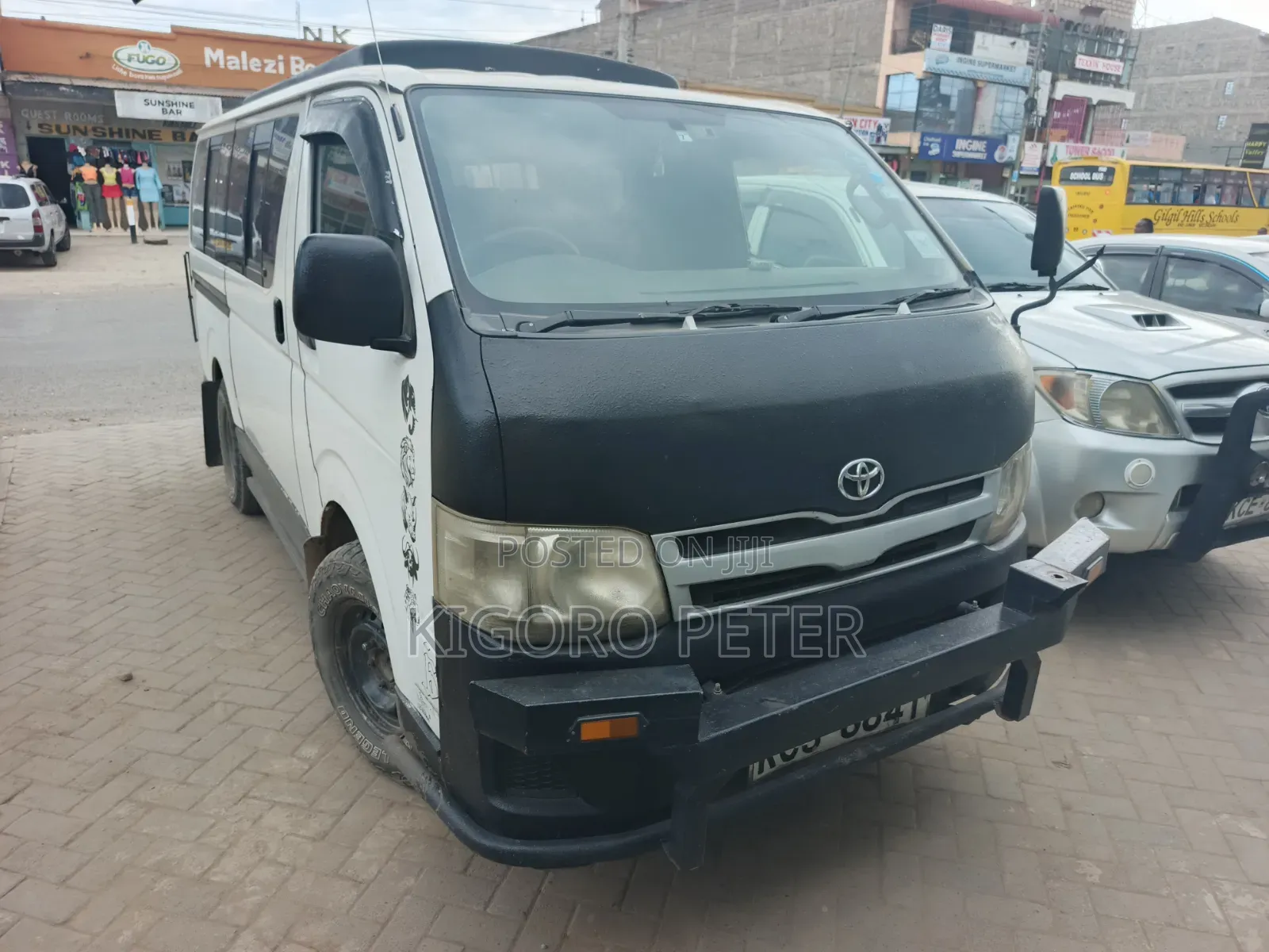 Toyota HiAce 2013 White