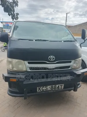 Toyota HiAce 2013 White