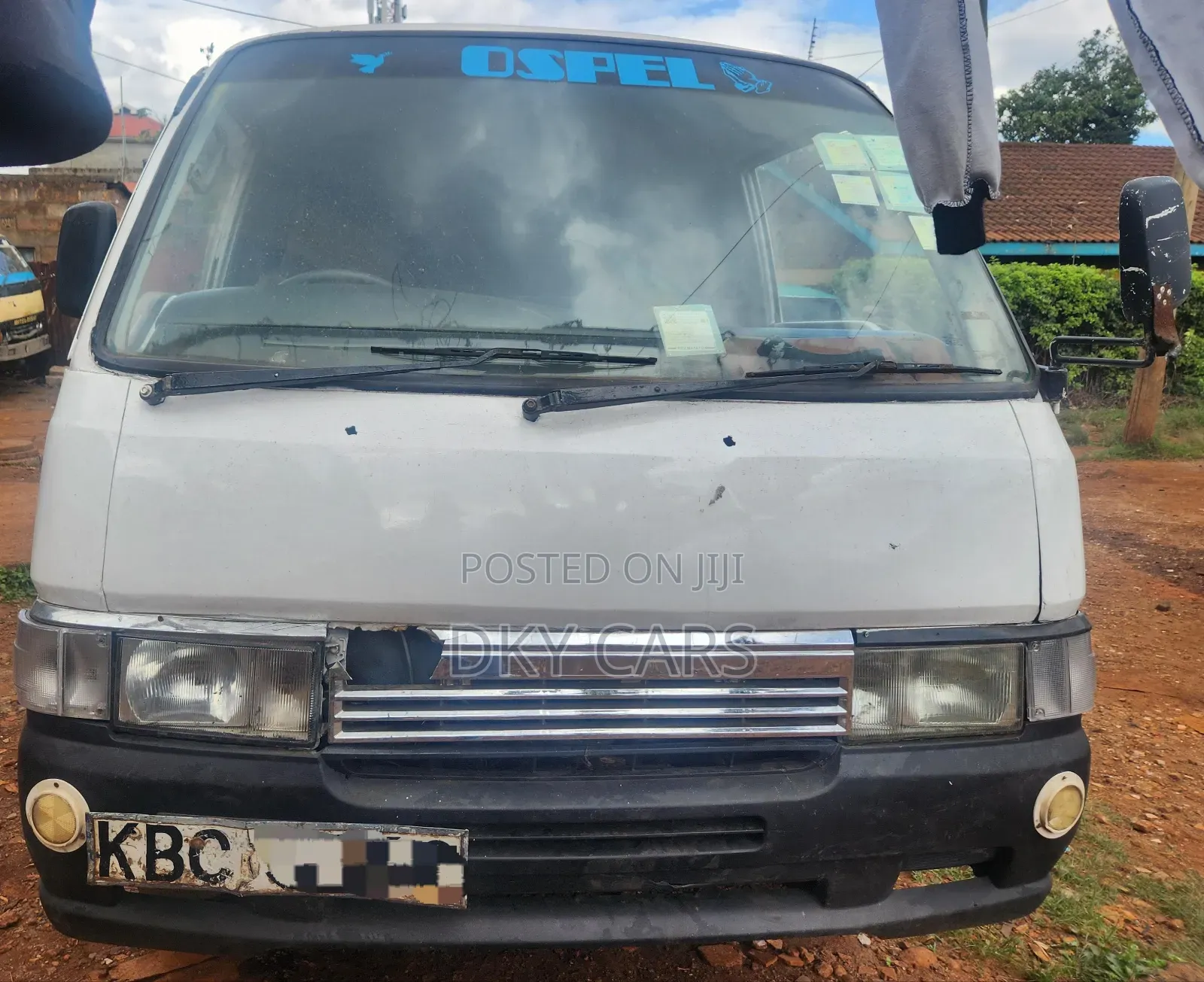 Nissan Caravan (Urvan) 2009 White