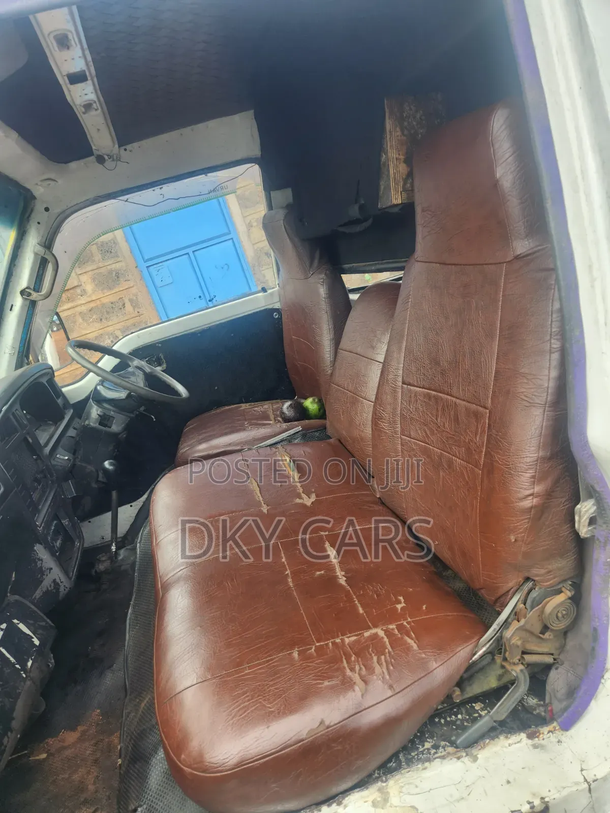 Nissan Caravan (Urvan) 2009 White