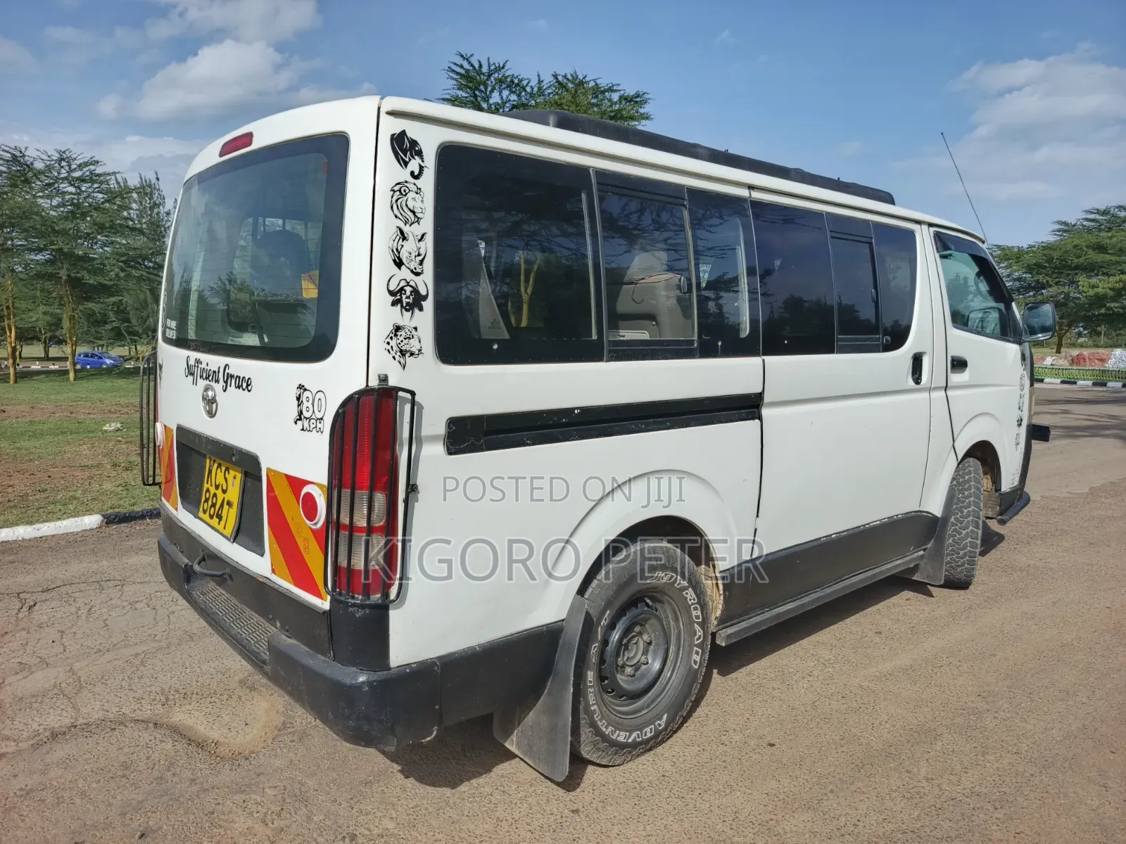 Toyota HiAce 2013 White