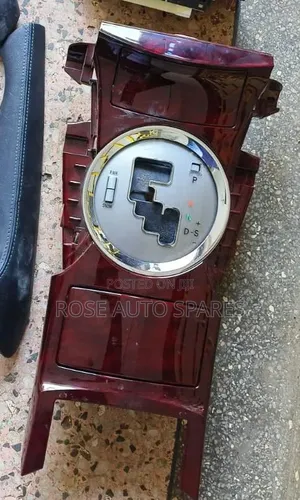 Toyota Mark X Gear Panel
