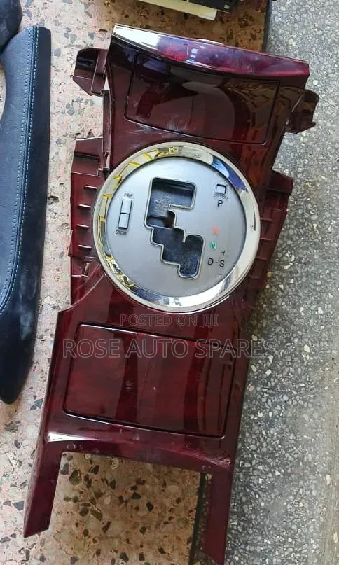 Toyota Mark X Gear Panel