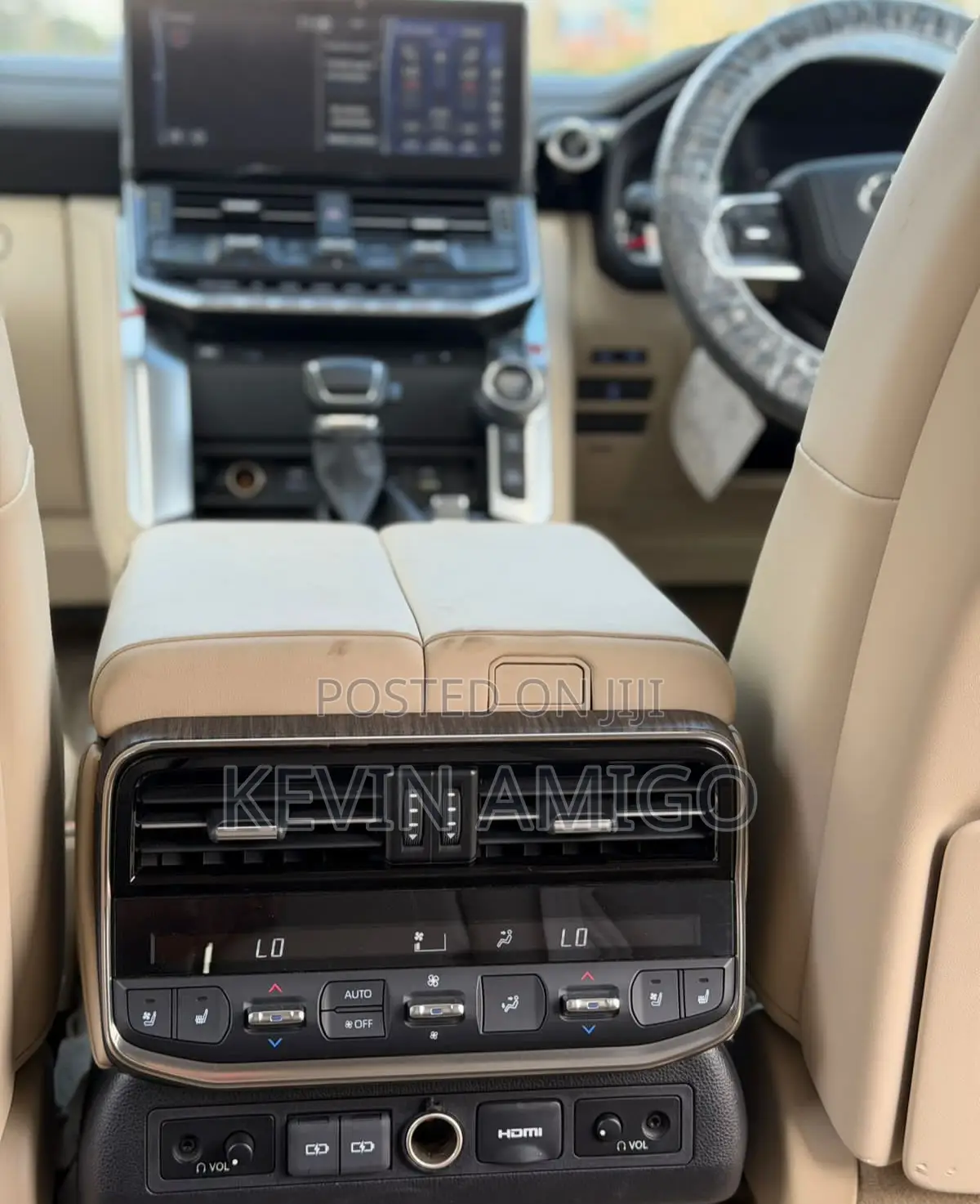 Toyota Land Cruiser LC300 2023