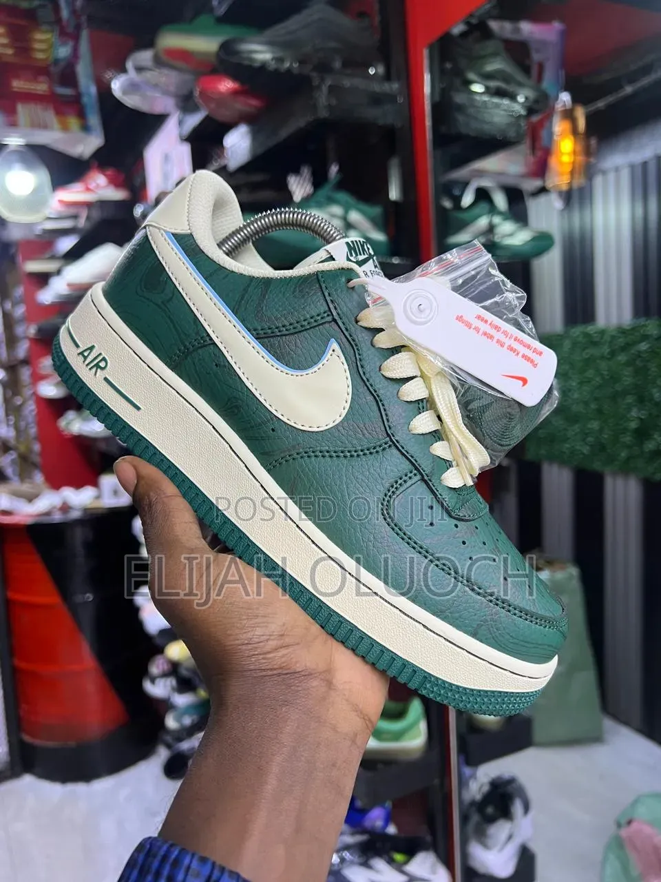 Nike Air Force 1 Low X Laams “Fir”
Sizes:37-45