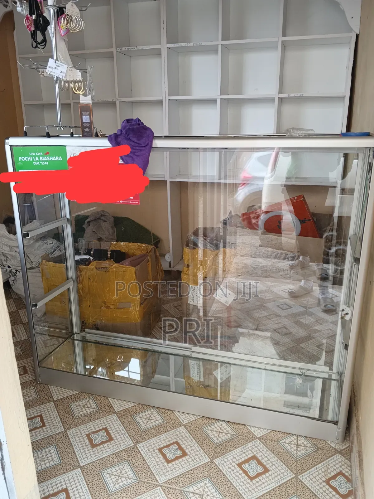 Alminium Display