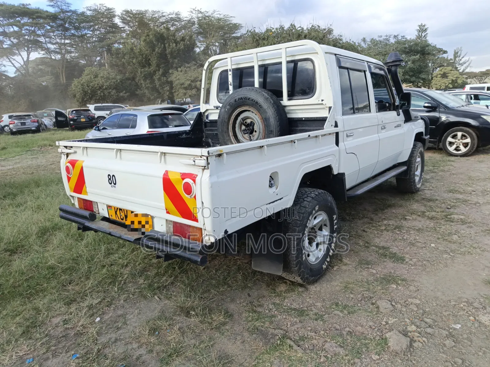 Toyota Land Cruiser 2013 White