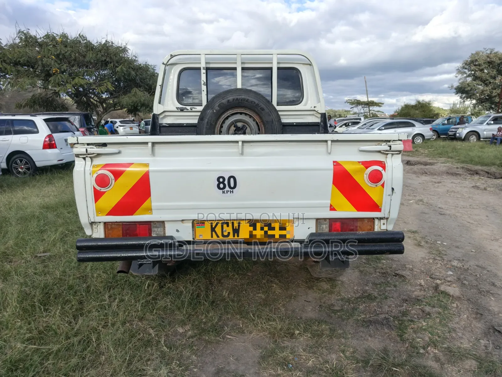 Toyota Land Cruiser 2013 White