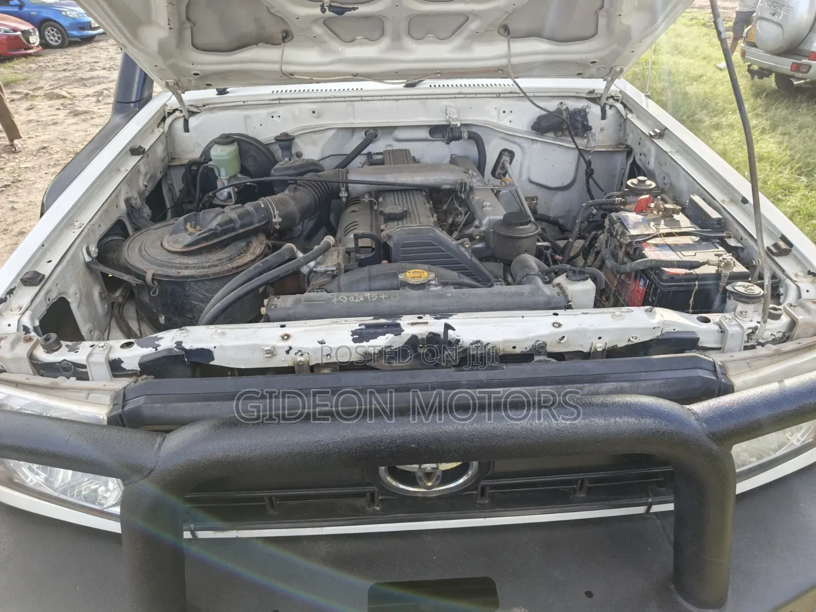 Toyota Land Cruiser 2013 White