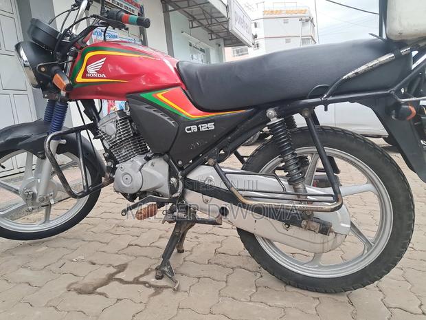 Honda CB 2024 Red - thumbnail 5