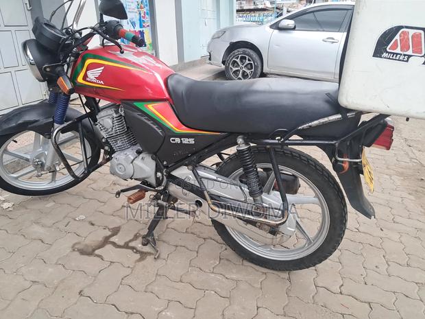 Honda CB 2024 Red - thumbnail 8