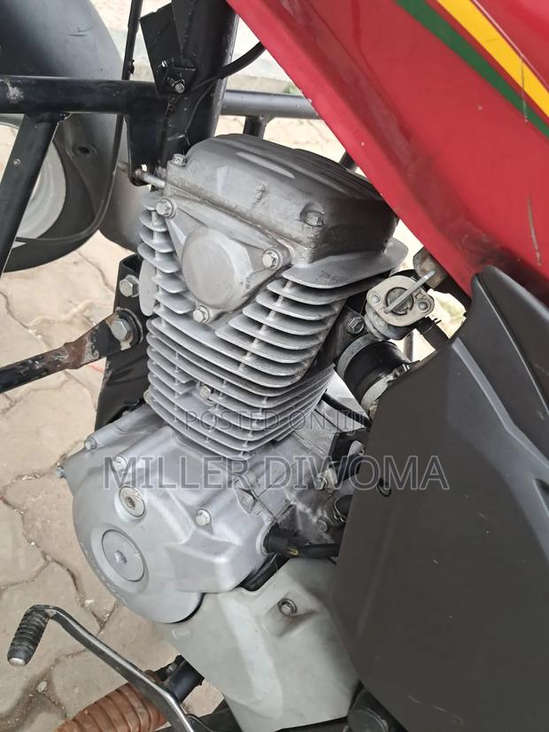 Honda CB 2024 Red - thumbnail 17