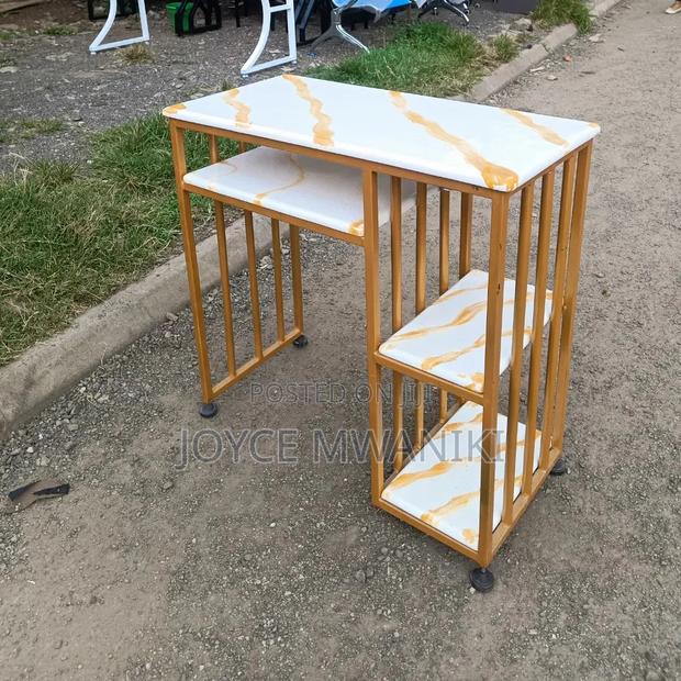 Manicure Marble Tables With Shelves