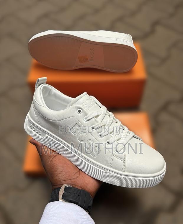 Hugo Boss Men's Leather Sneakers Featuring a Thick White Rubber Sole. - thumbnail 2