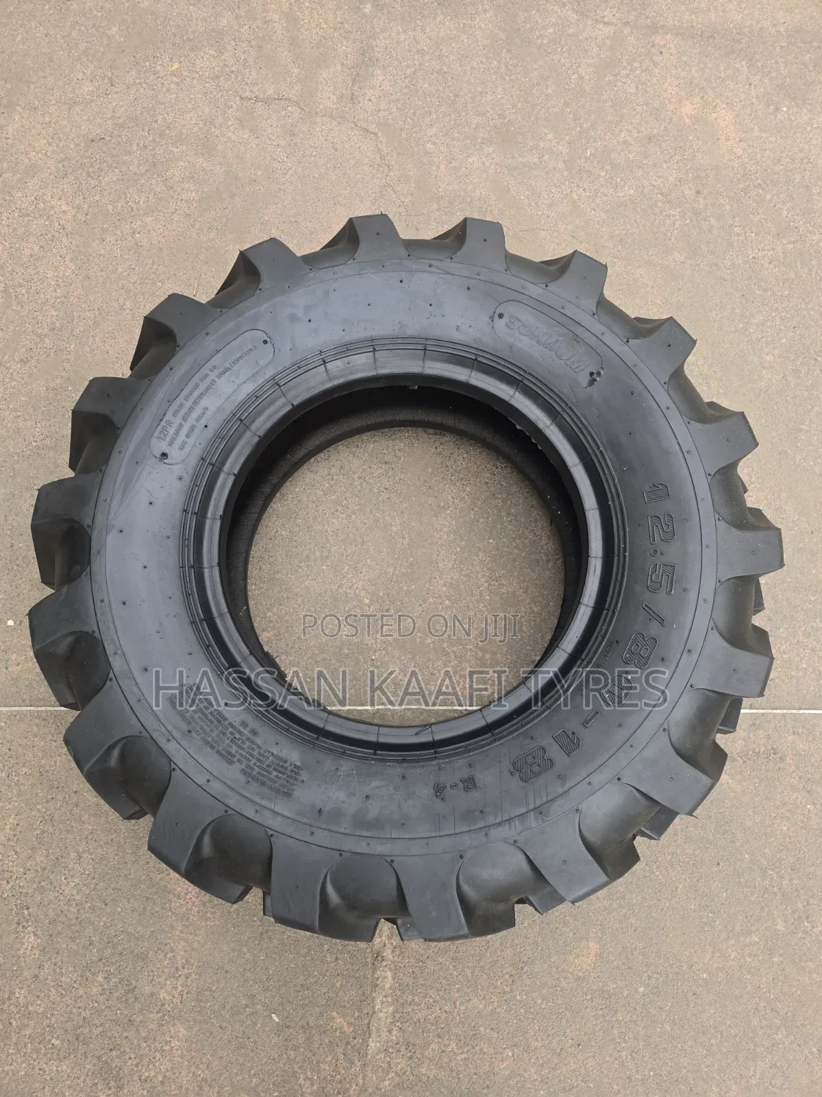 12.5/80_18 Sundom Tyre