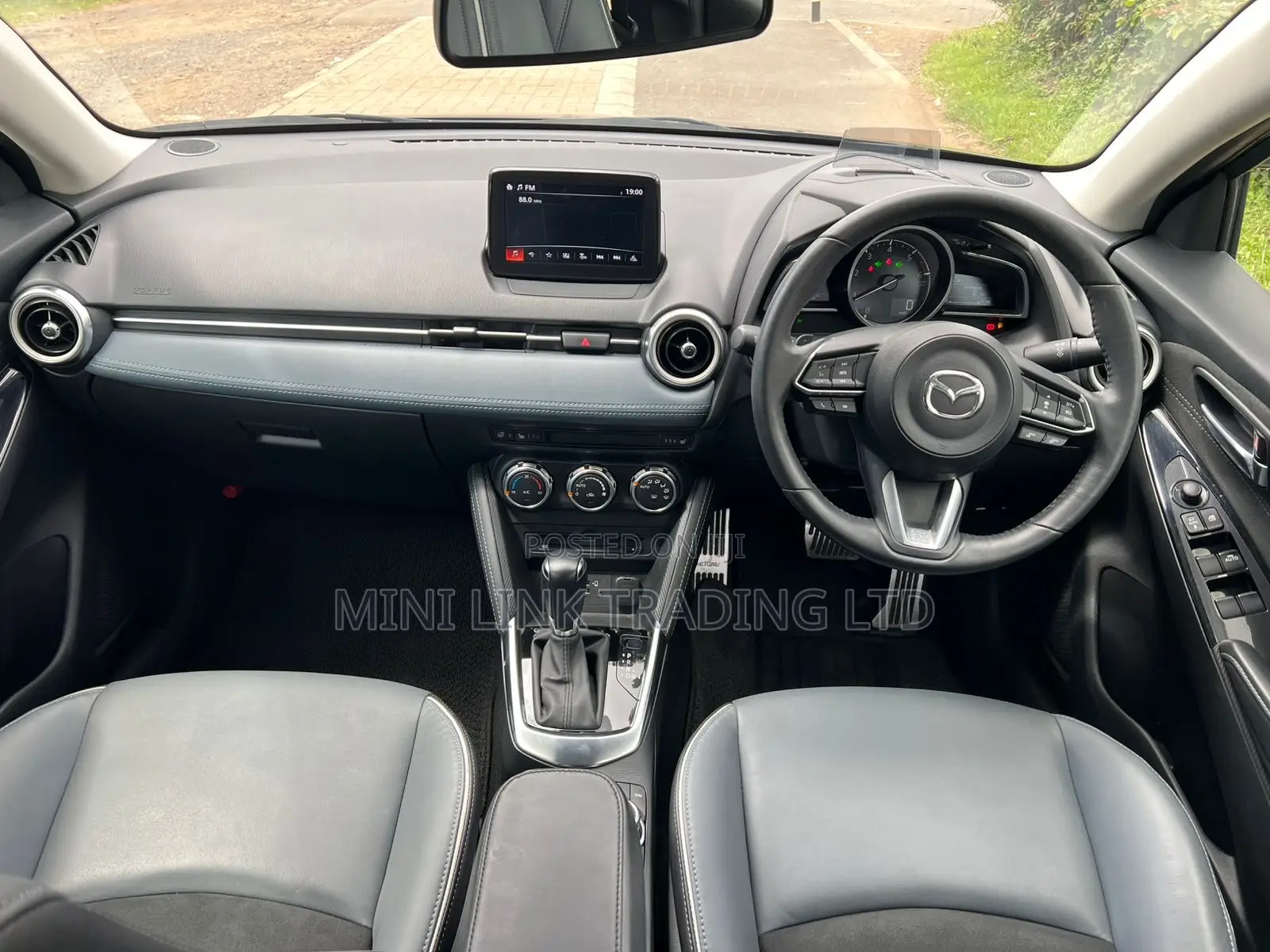 Mazda 2 2019 Gray
