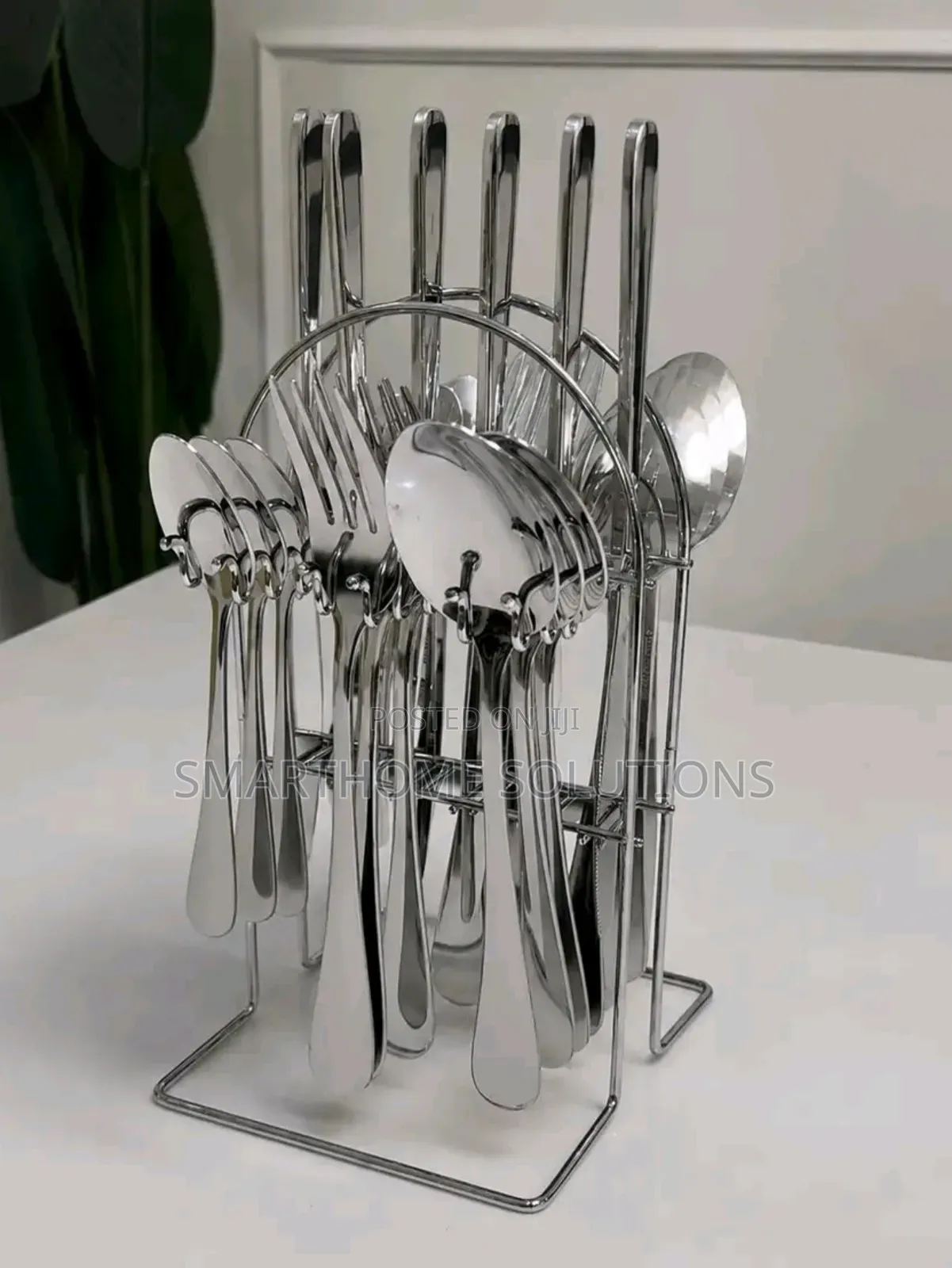 24pcs Silver Cutlery Set With a Stainless Holder