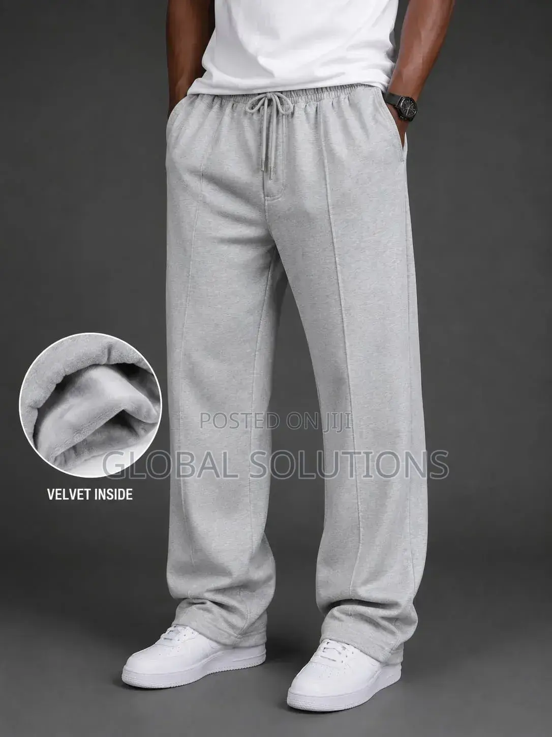 Straight-Leg Sweatpants With a Drawstring Waist and Seam Detailing