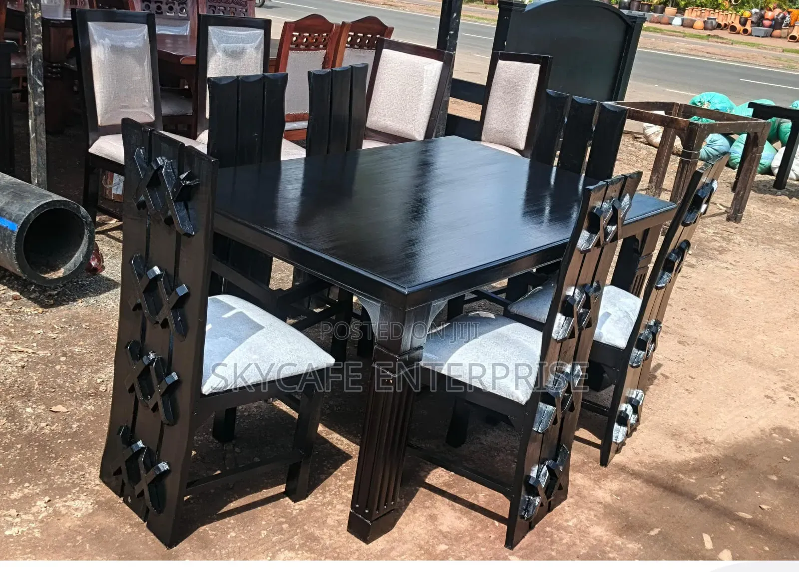 Modern 6 Seater X Design